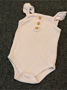 Nicole Miller Lilac Ribbed Ruffle-Shoulder Baby Bodysuit